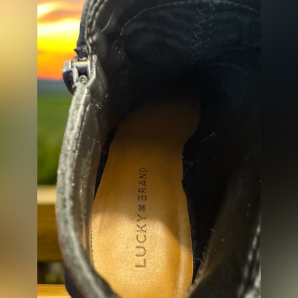 LUCKY Brand Genuine Leather Basel Ankle Bootie Women’s Size 9 Zip sides - Picture 10 of 11